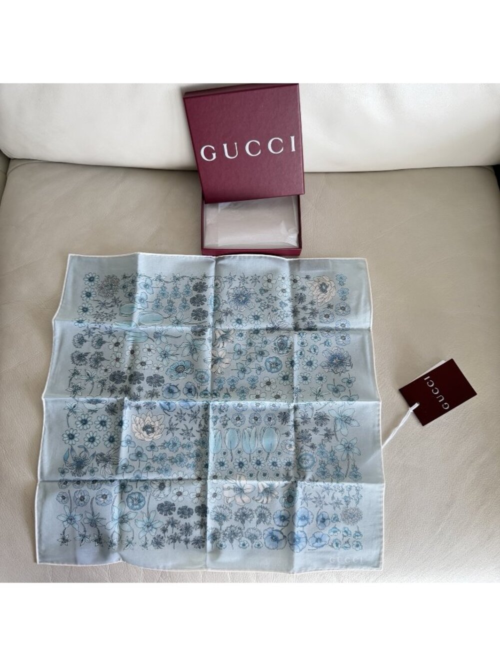 NWT GUCCI Floral Print Cotton Handkerchief Japan Limited Scarf Blue